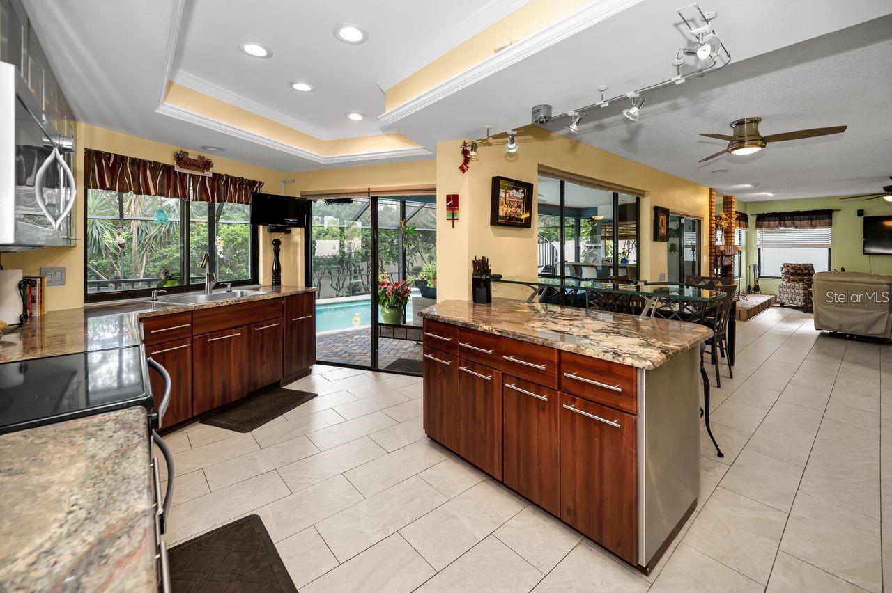 110 S WOODCREEK DR S, SAFETY HARBOR, FL, 34695