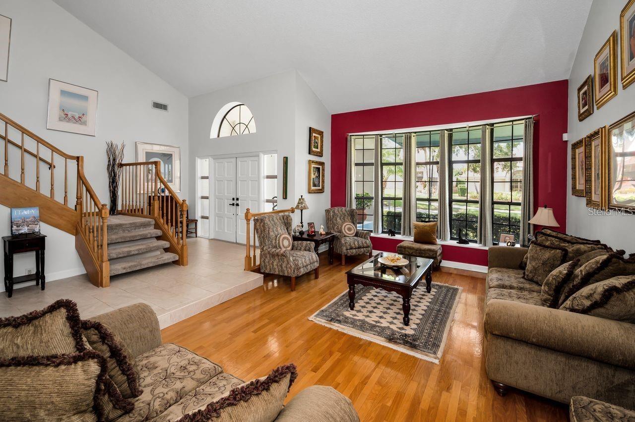 110 S WOODCREEK DR S, SAFETY HARBOR, FL, 34695