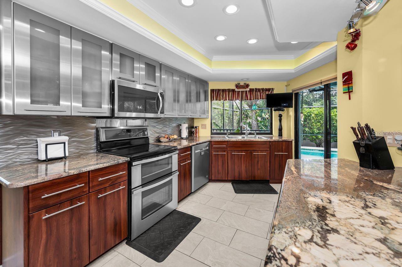 110 S WOODCREEK DR S, SAFETY HARBOR, FL, 34695