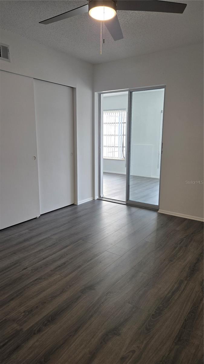 TB8420873 Property Photo