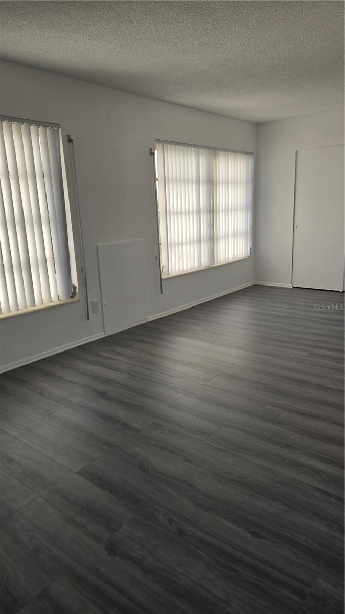 TB8420873 Property Photo