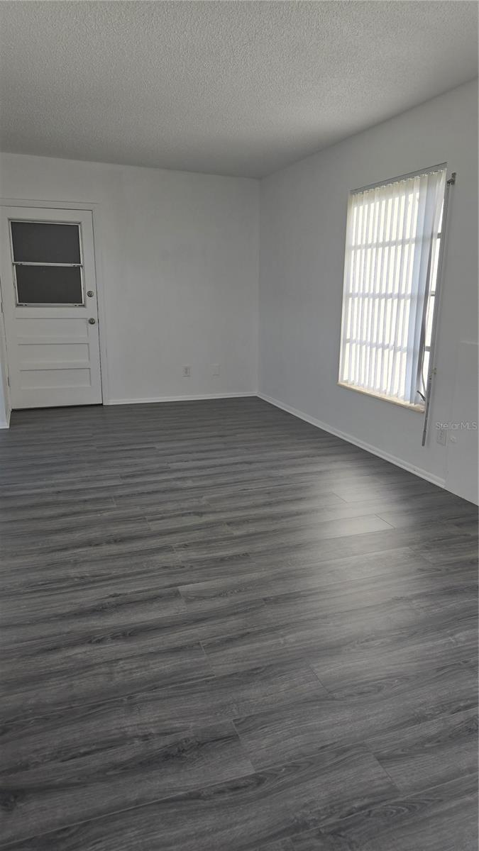 TB8420873 Property Photo