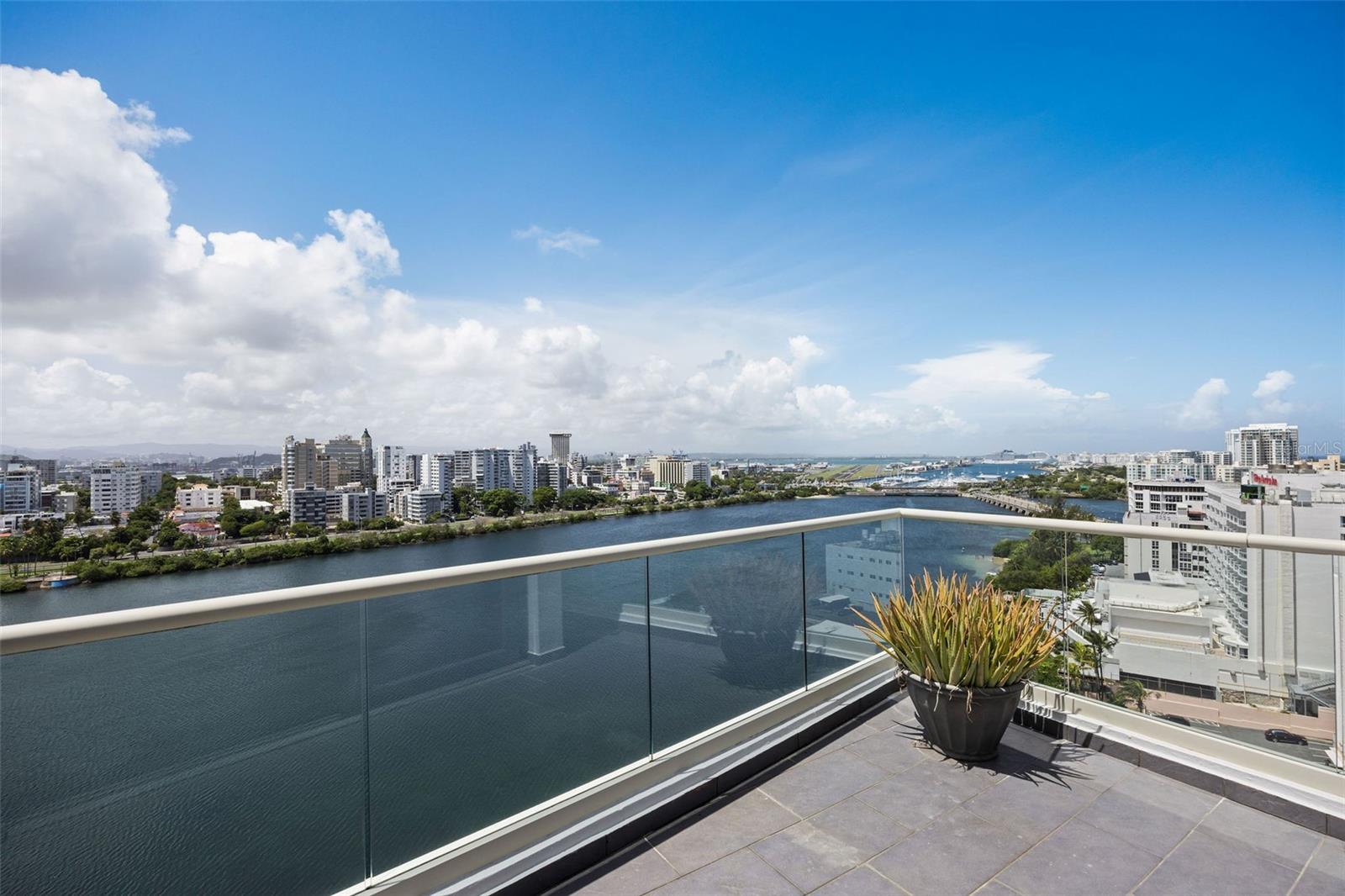 PR9115661 Property Photo