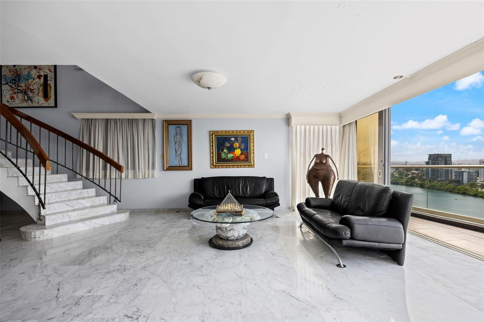 PR9115661 Property Photo