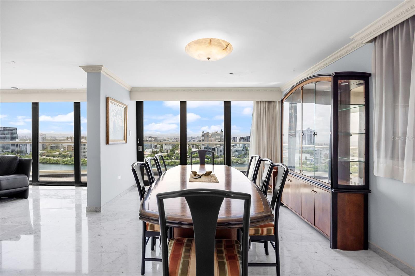 PR9115661 Property Photo