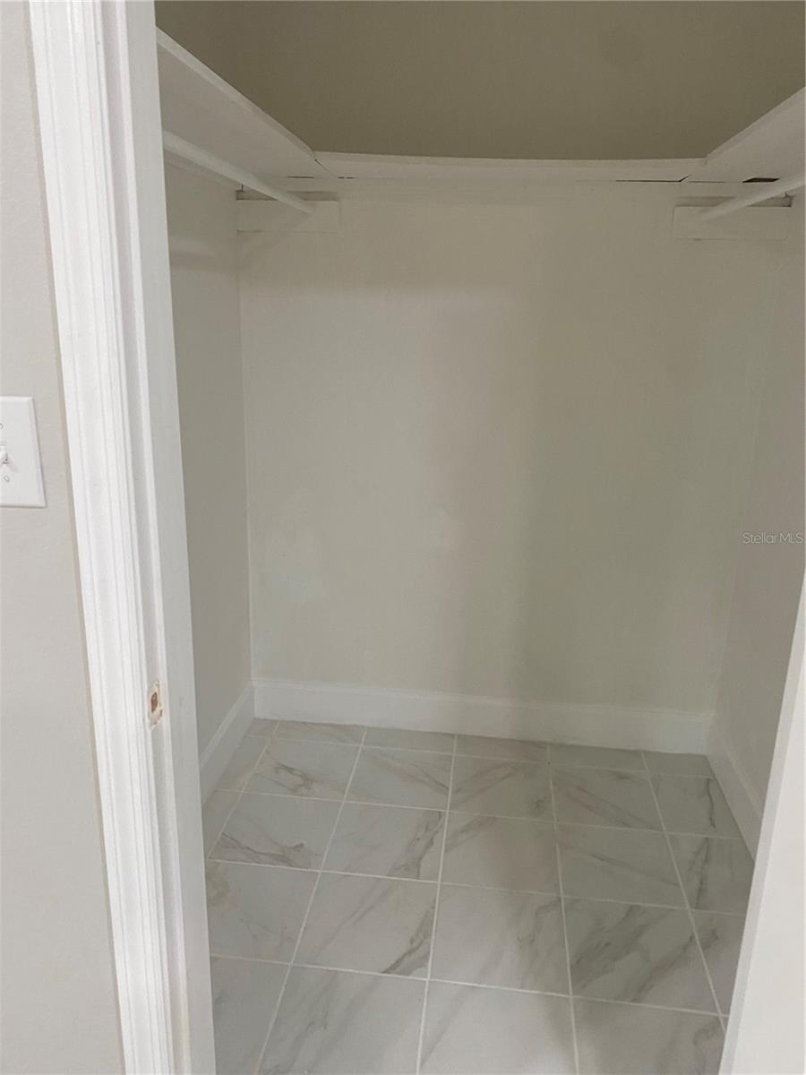 1435 NE 2ND PL, OCALA, FL, 34470