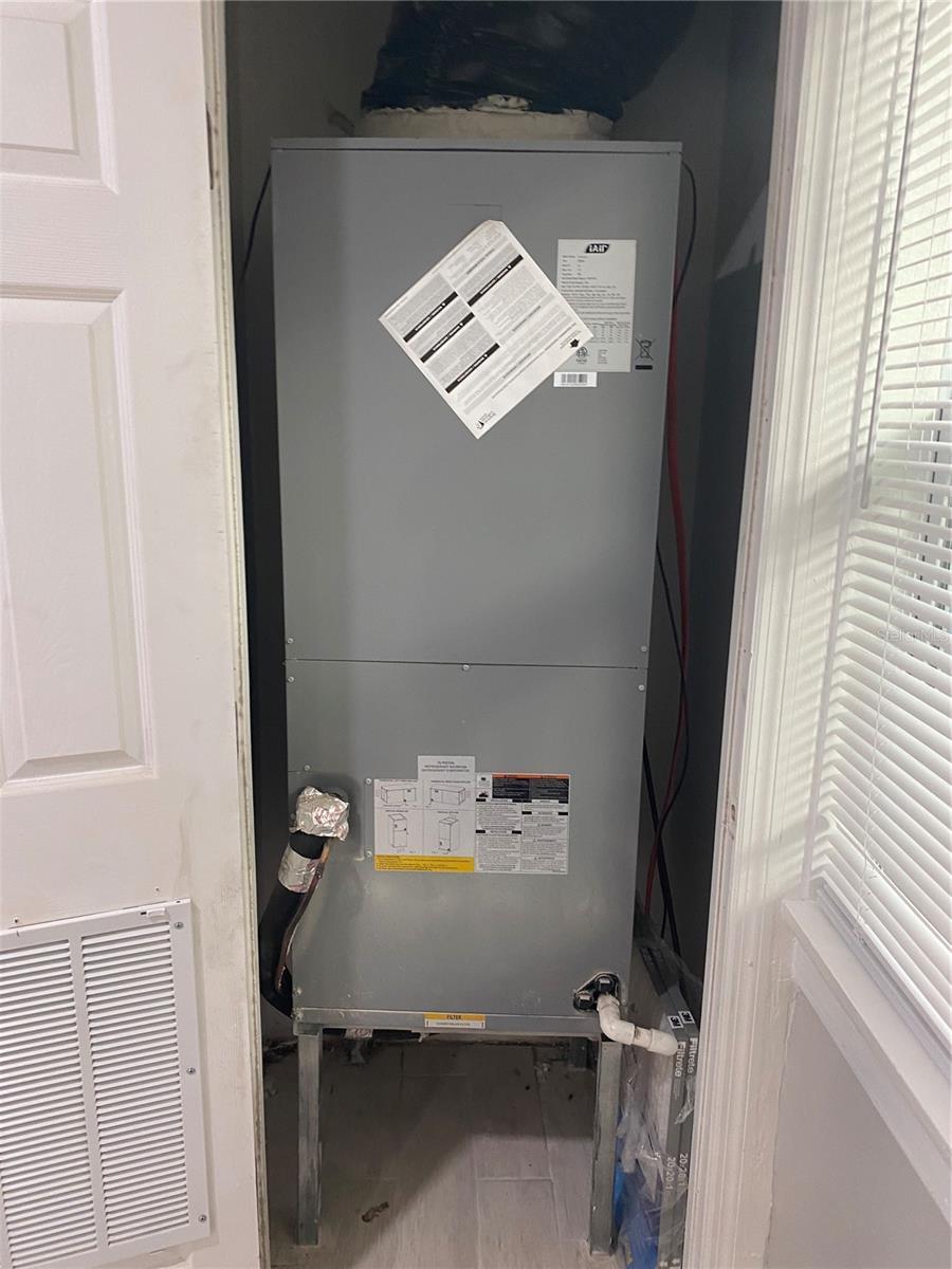 1435 NE 2ND PL, OCALA, FL, 34470