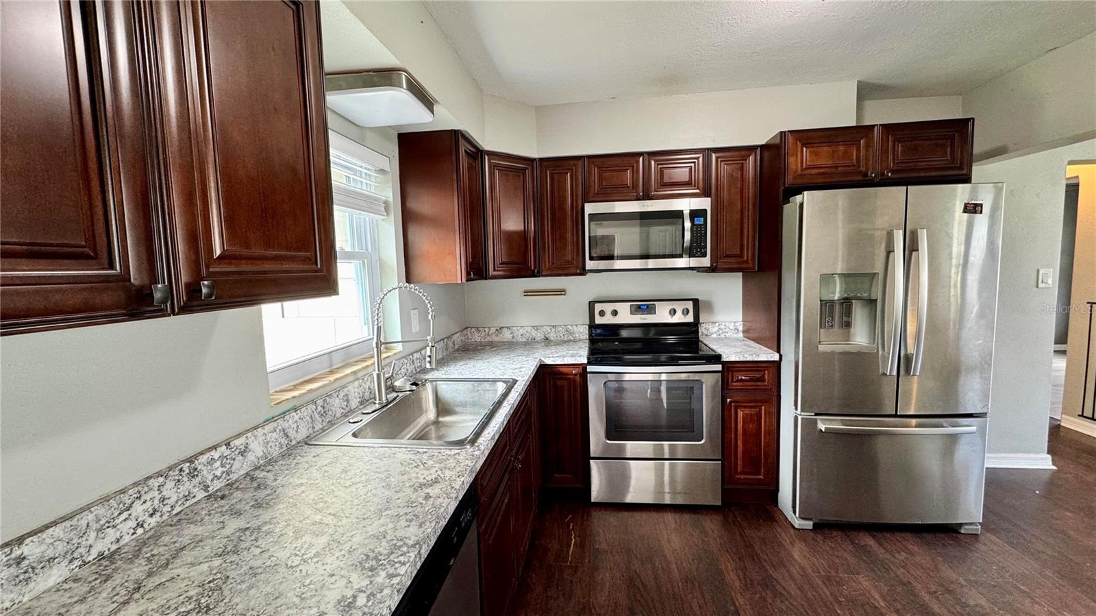 1420 HIGHLAND AVE, EUSTIS, FL, 32726