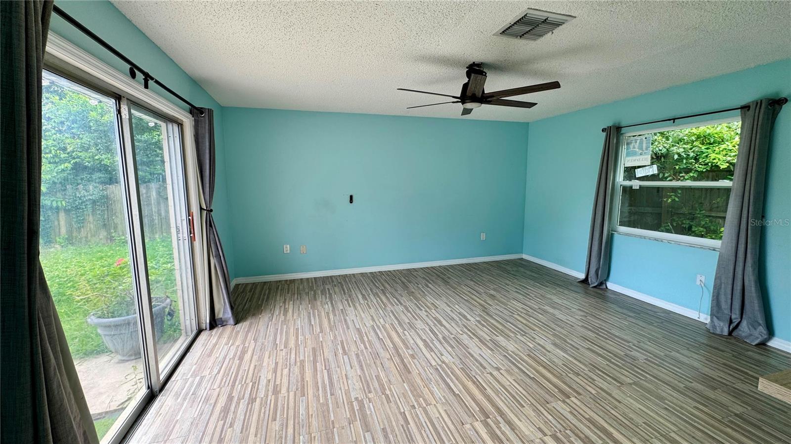 1420 HIGHLAND AVE, EUSTIS, FL, 32726