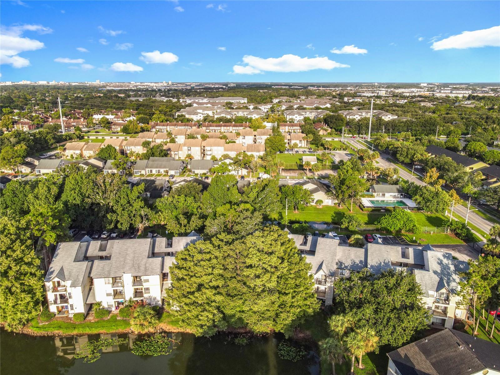 1932 LAKE ATRIUMS CIR #83, ORLANDO, FL, 32839