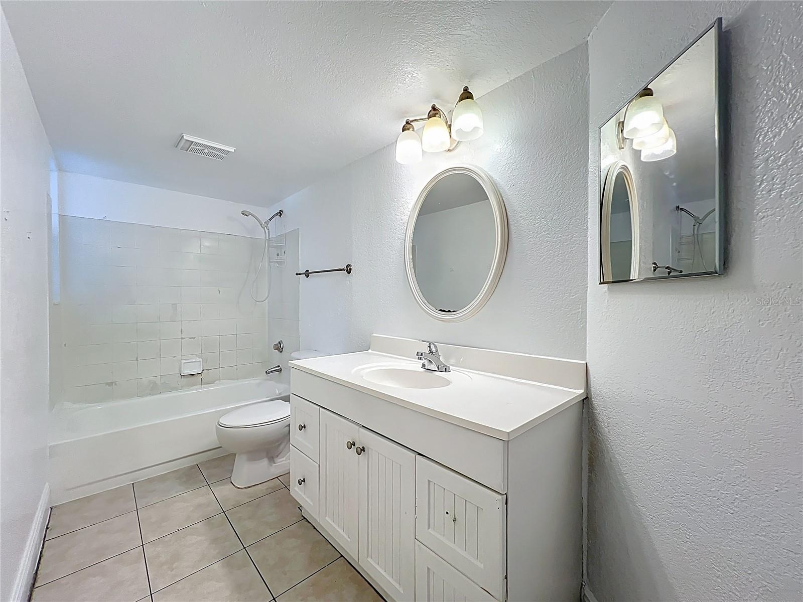 1932 LAKE ATRIUMS CIR #83, ORLANDO, FL, 32839