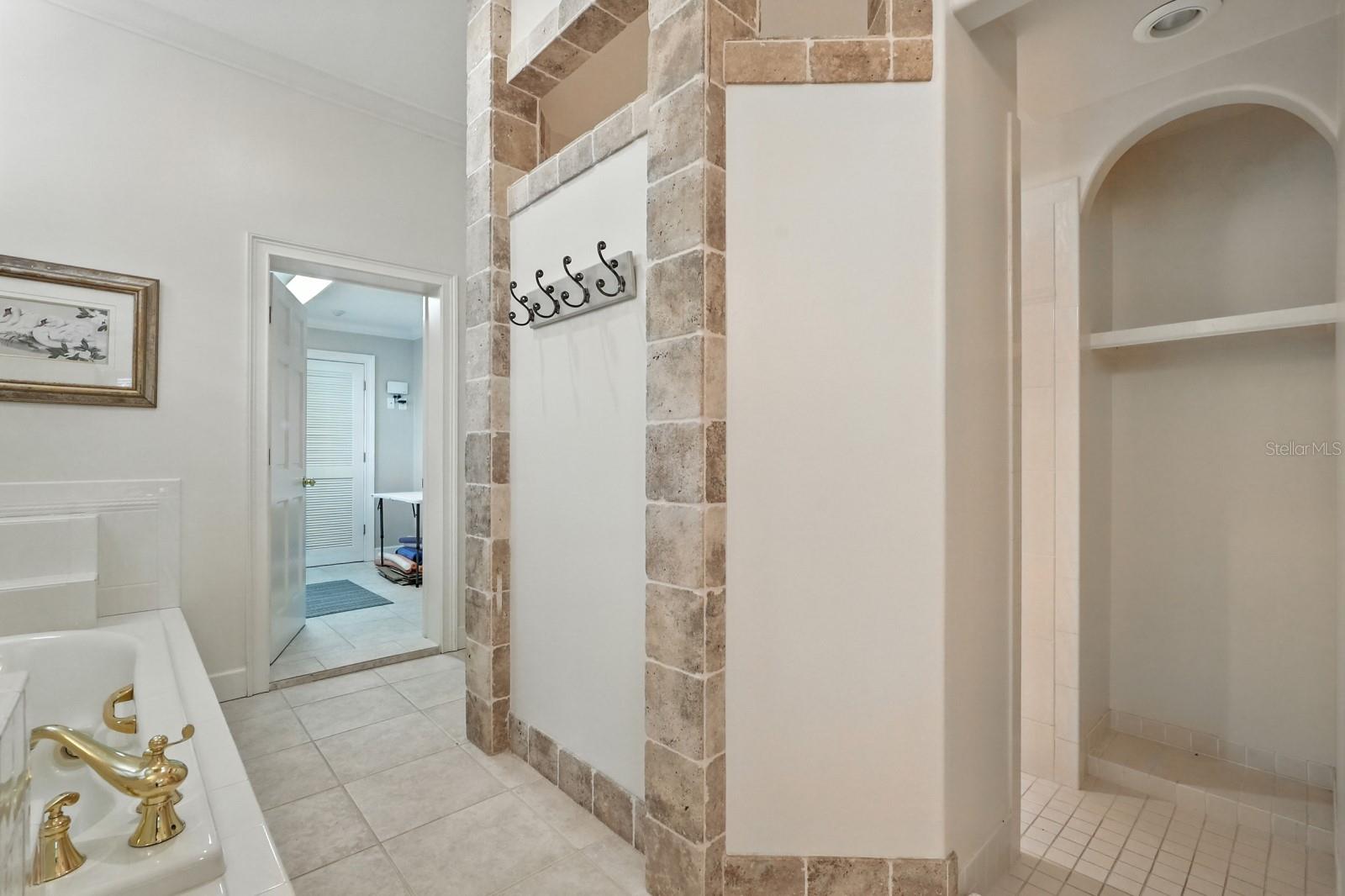 360 JOHN ANDERSON DR, ORMOND BEACH, FL, 32176