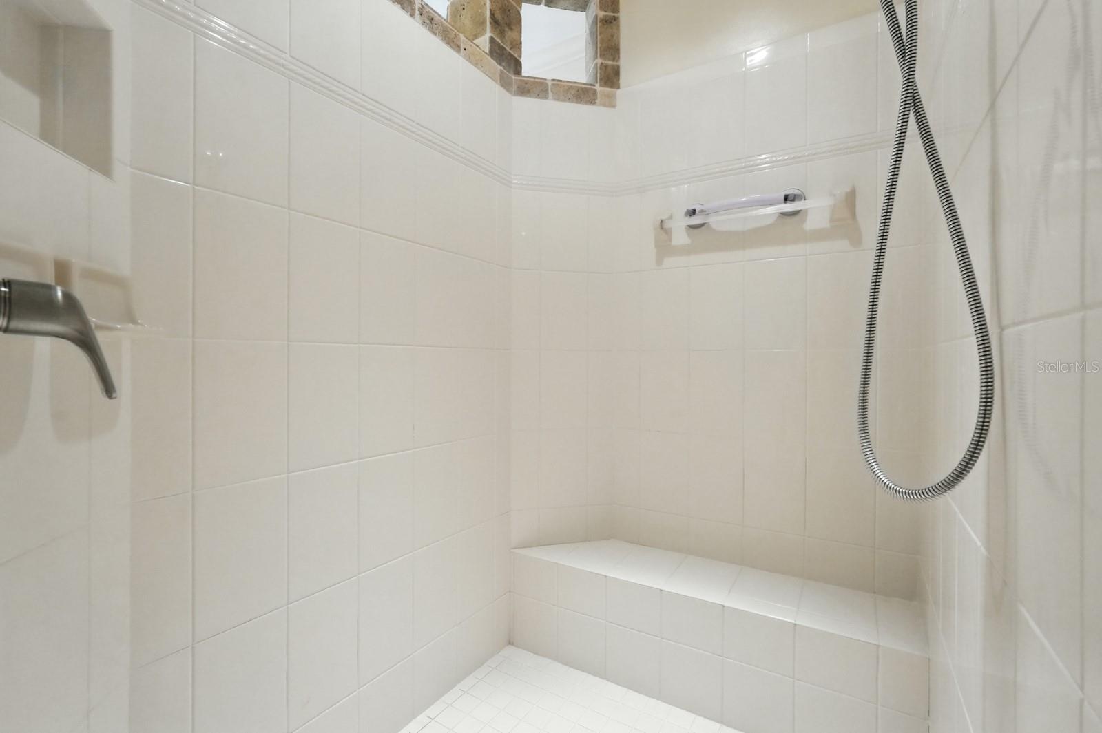 360 JOHN ANDERSON DR, ORMOND BEACH, FL, 32176