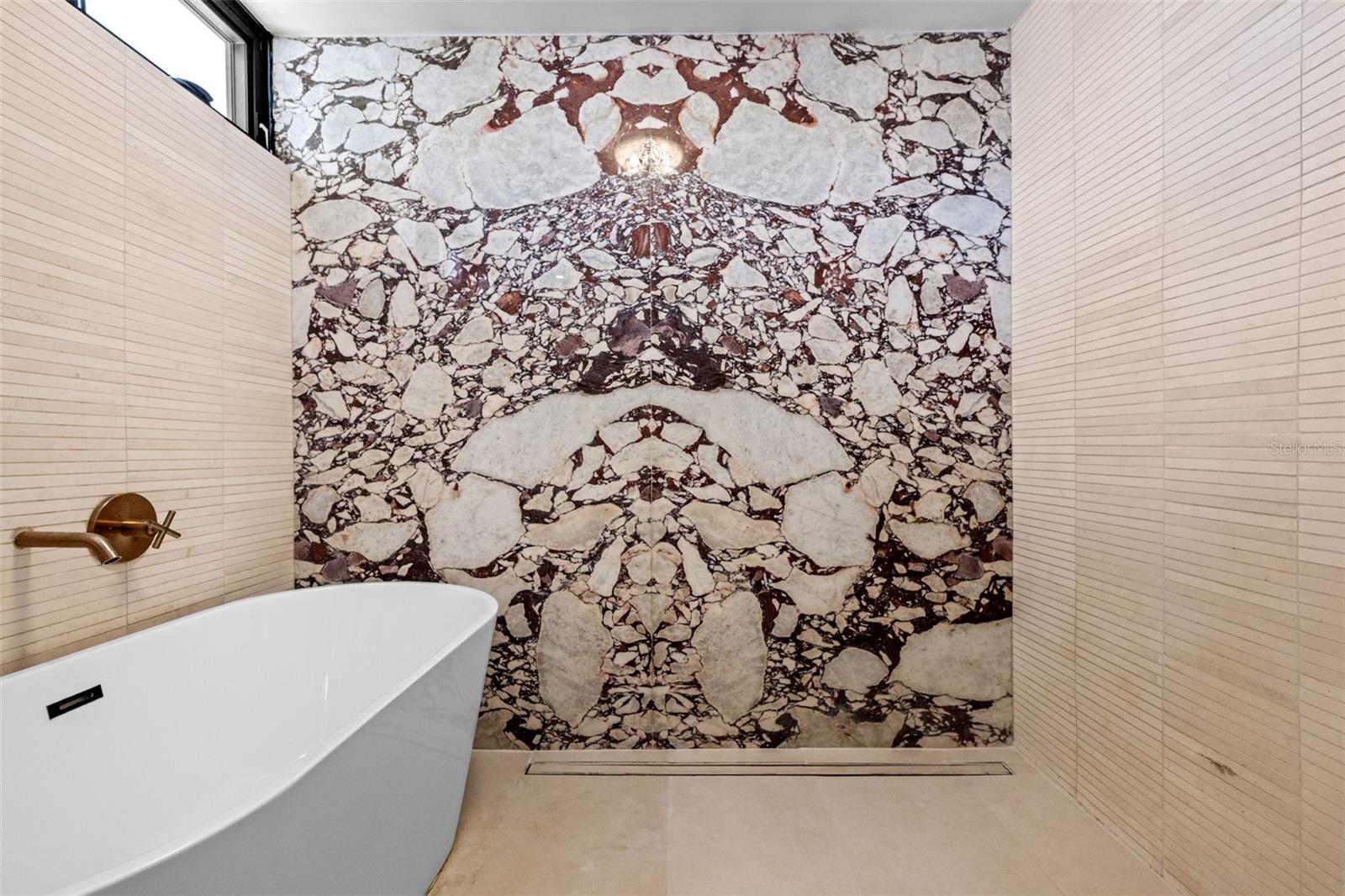 PR9115666 Property Photo