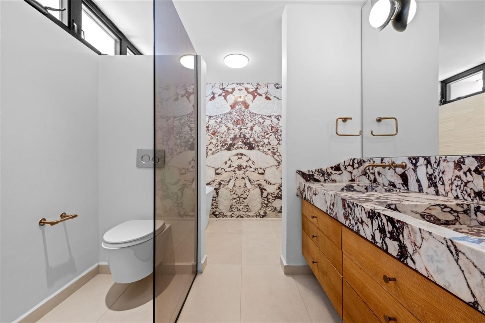 PR9115666 Property Photo