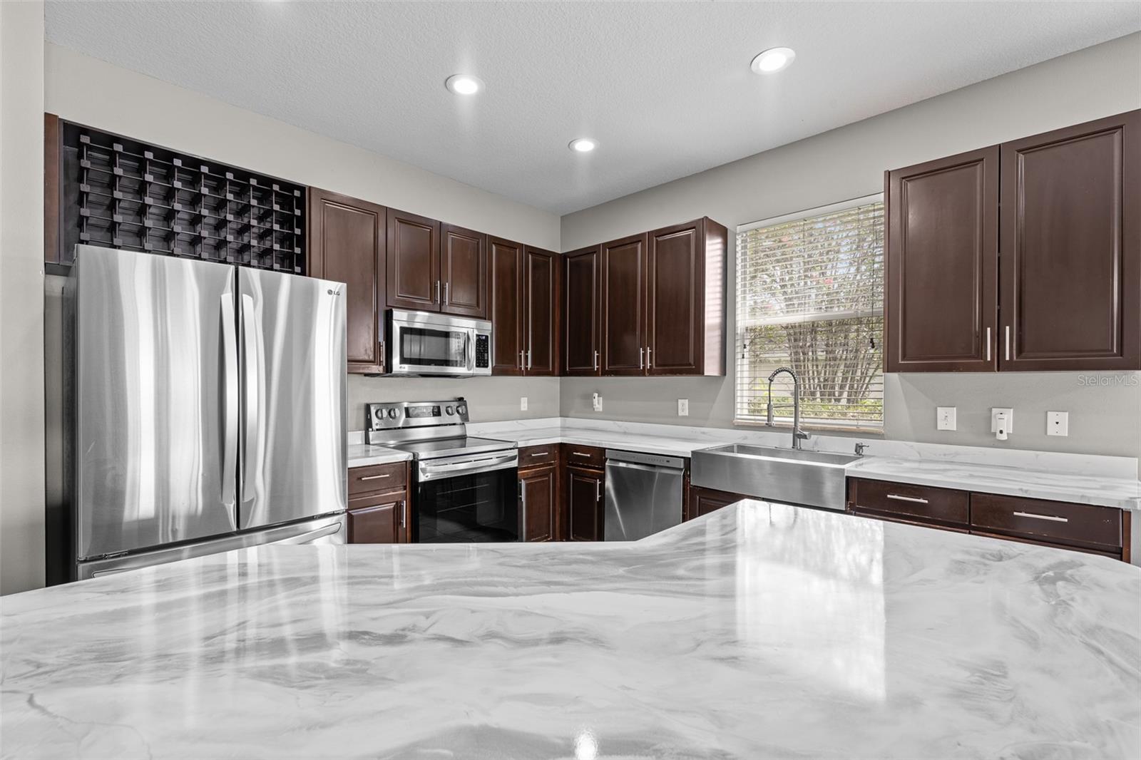 5909 WEDGEFIELD DR, ZEPHYRHILLS, FL, 33541