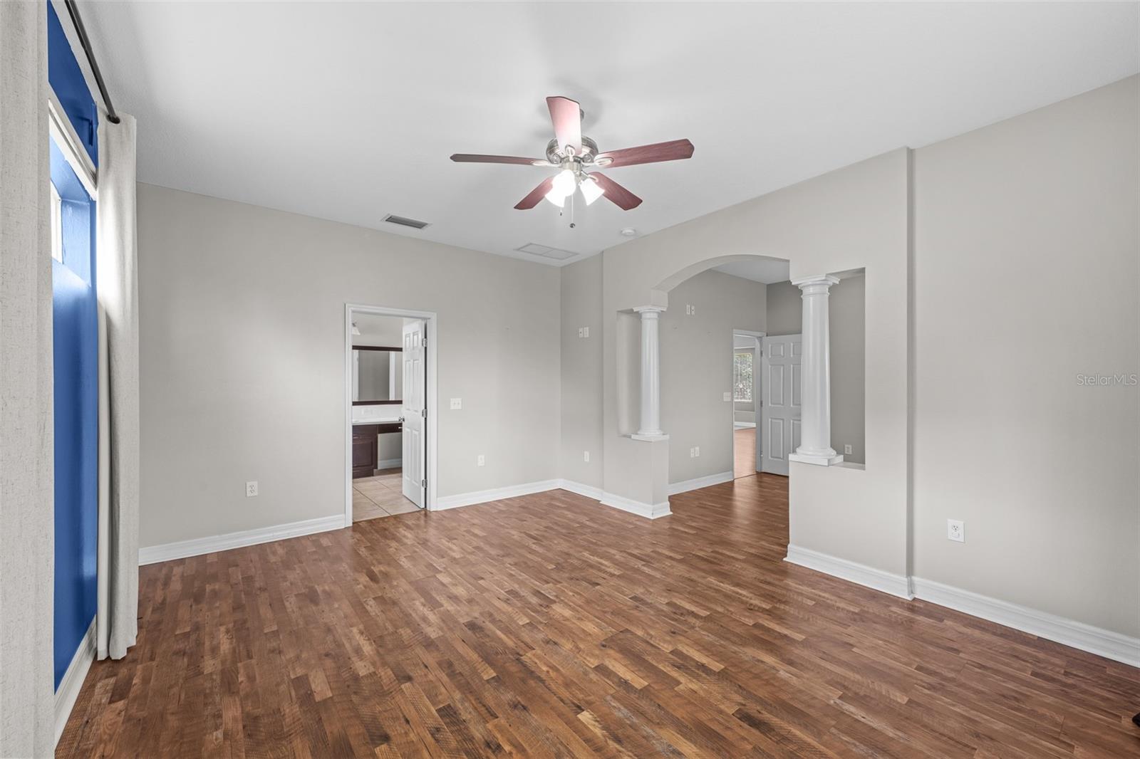 5909 WEDGEFIELD DR, ZEPHYRHILLS, FL, 33541