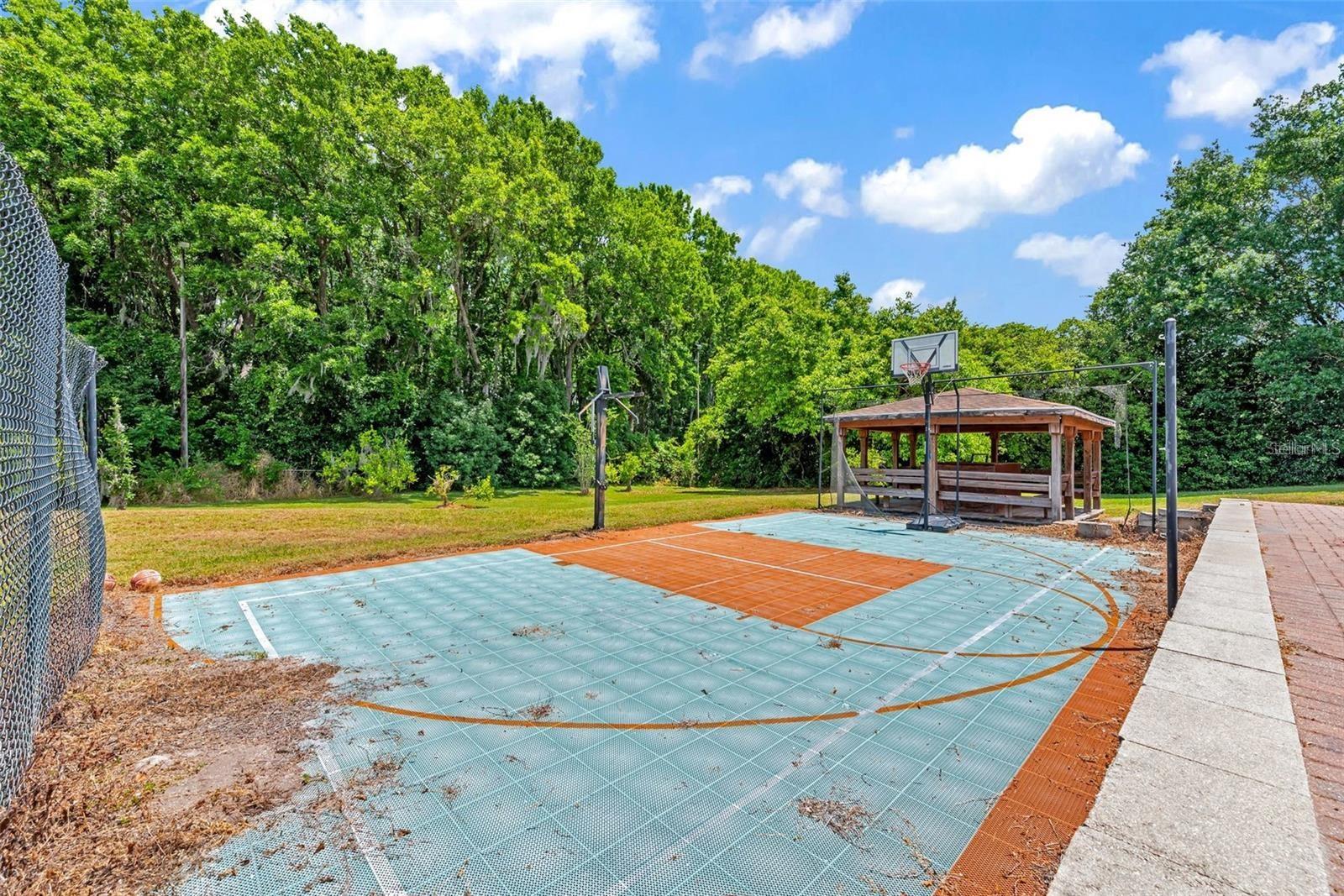 TB8421056 Property Photo