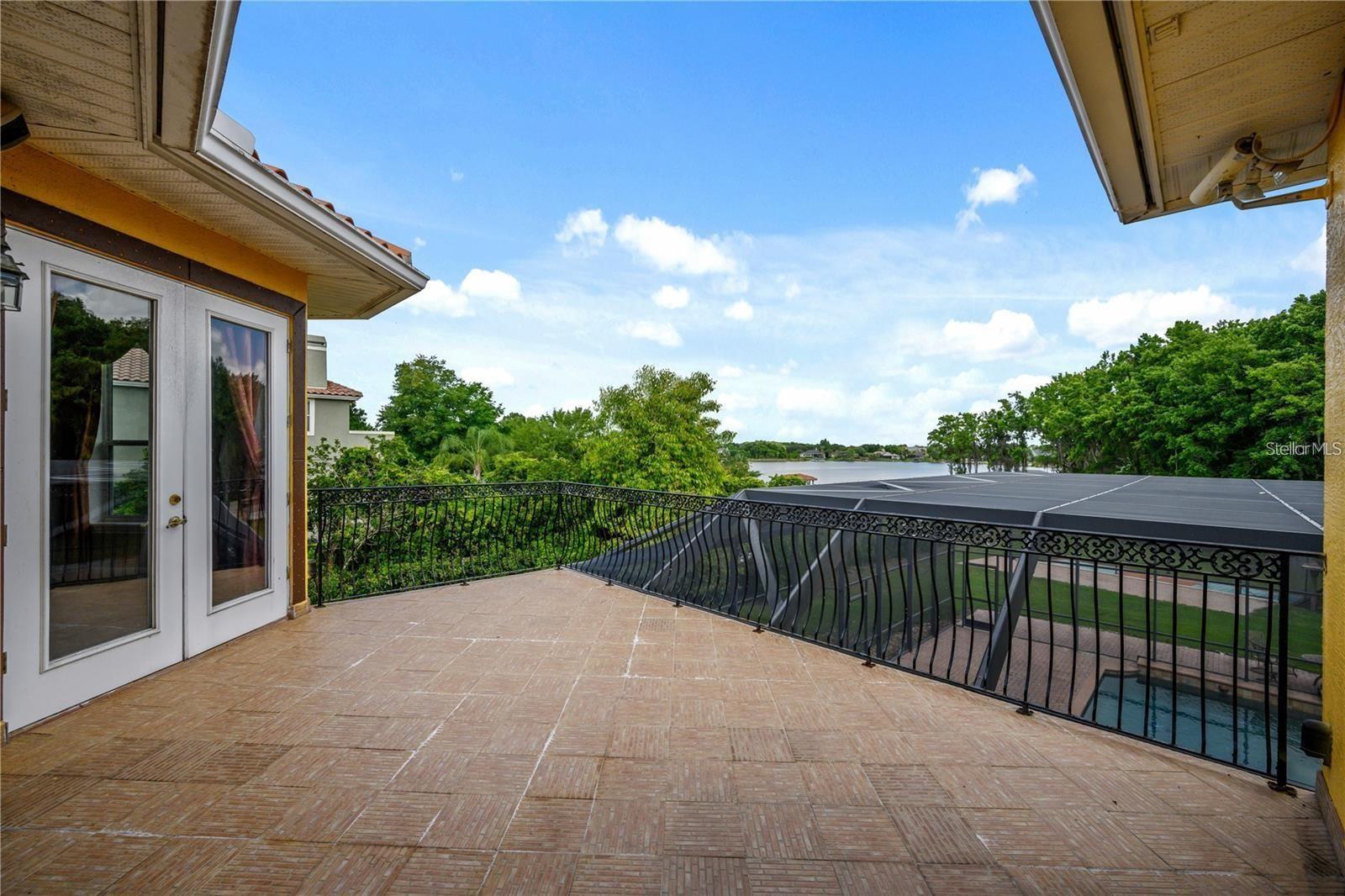 TB8421056 Property Photo