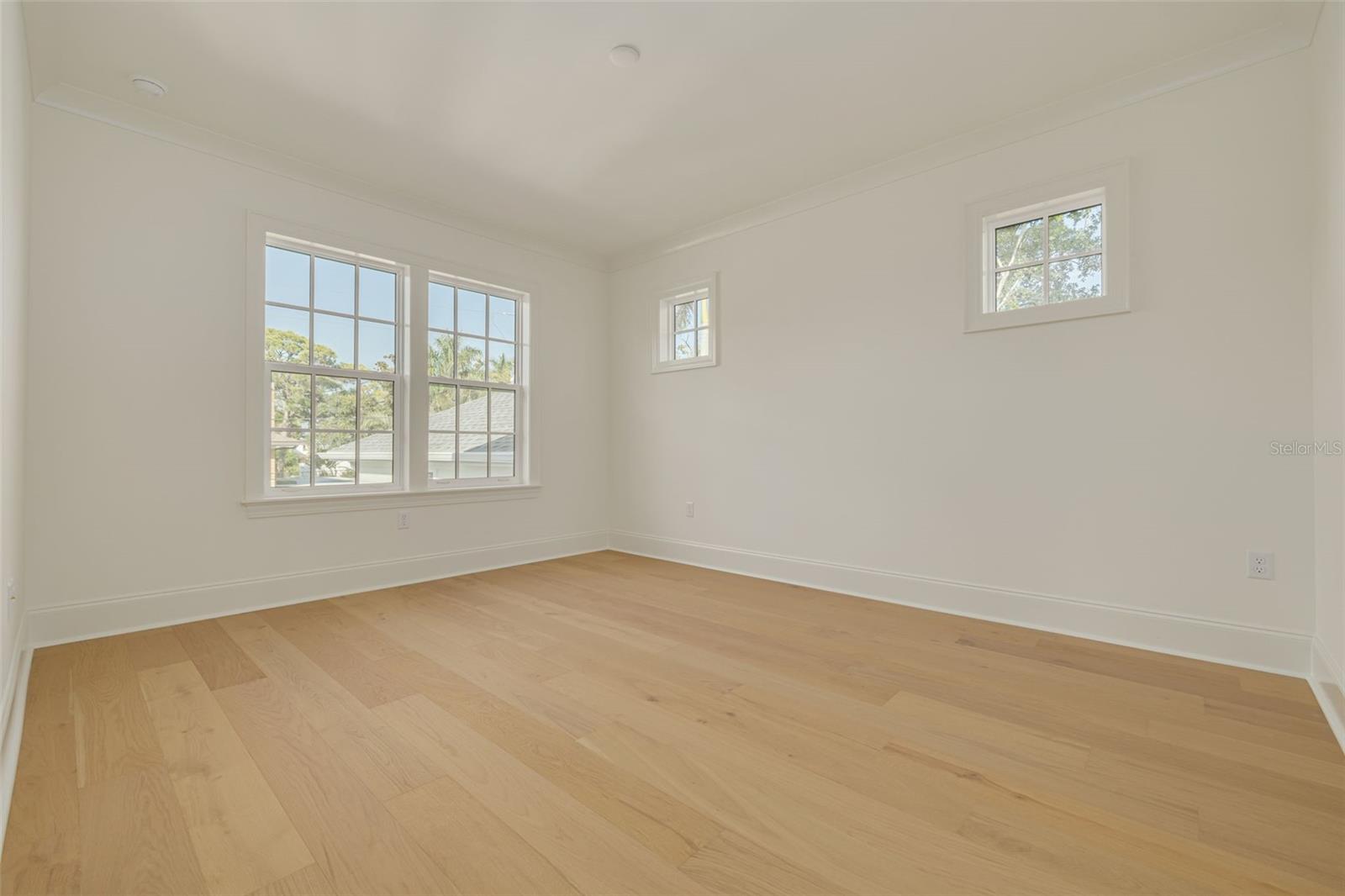 TB8421082 Property Photo