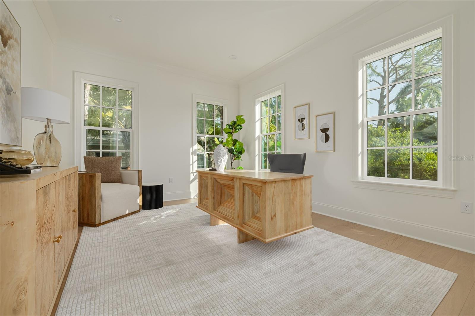 TB8421082 Property Photo