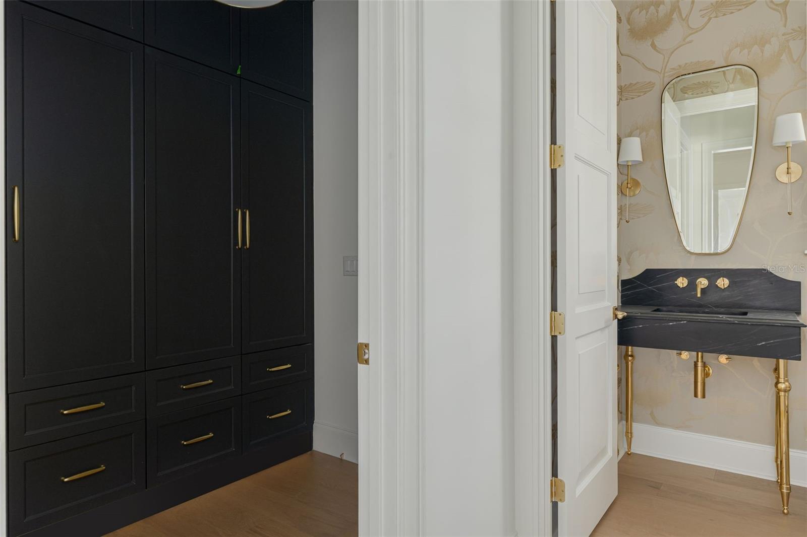 TB8421082 Property Photo