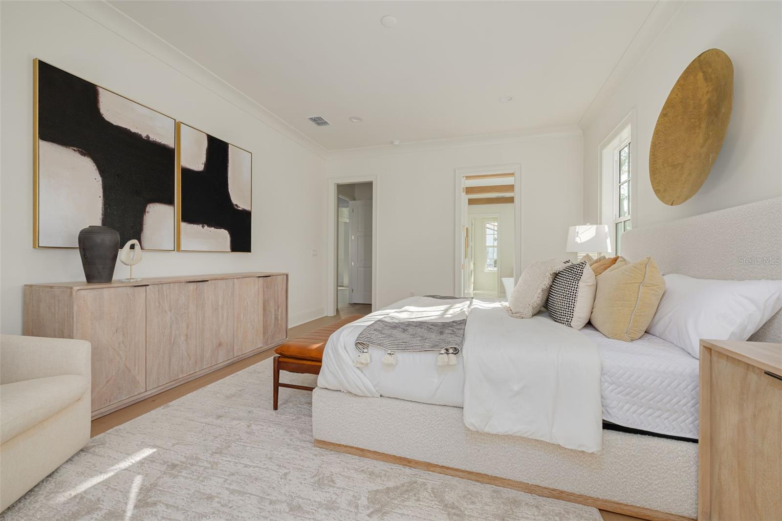 TB8421082 Property Photo