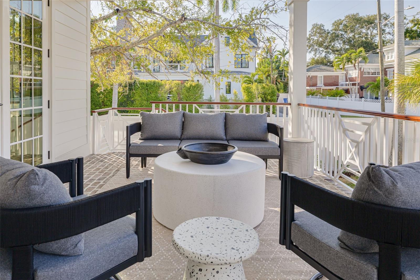 TB8421082 Property Photo