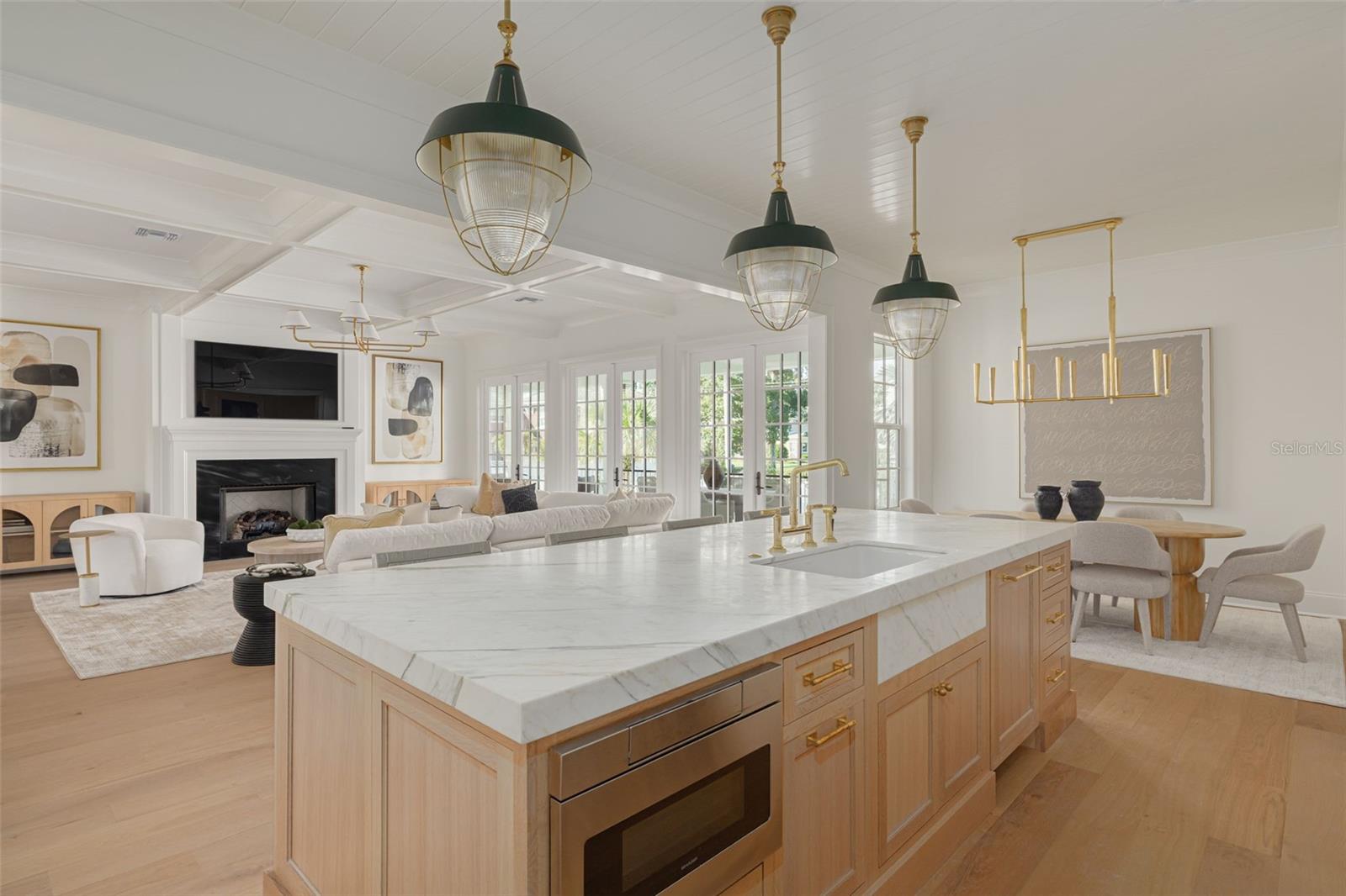 TB8421082 Property Photo