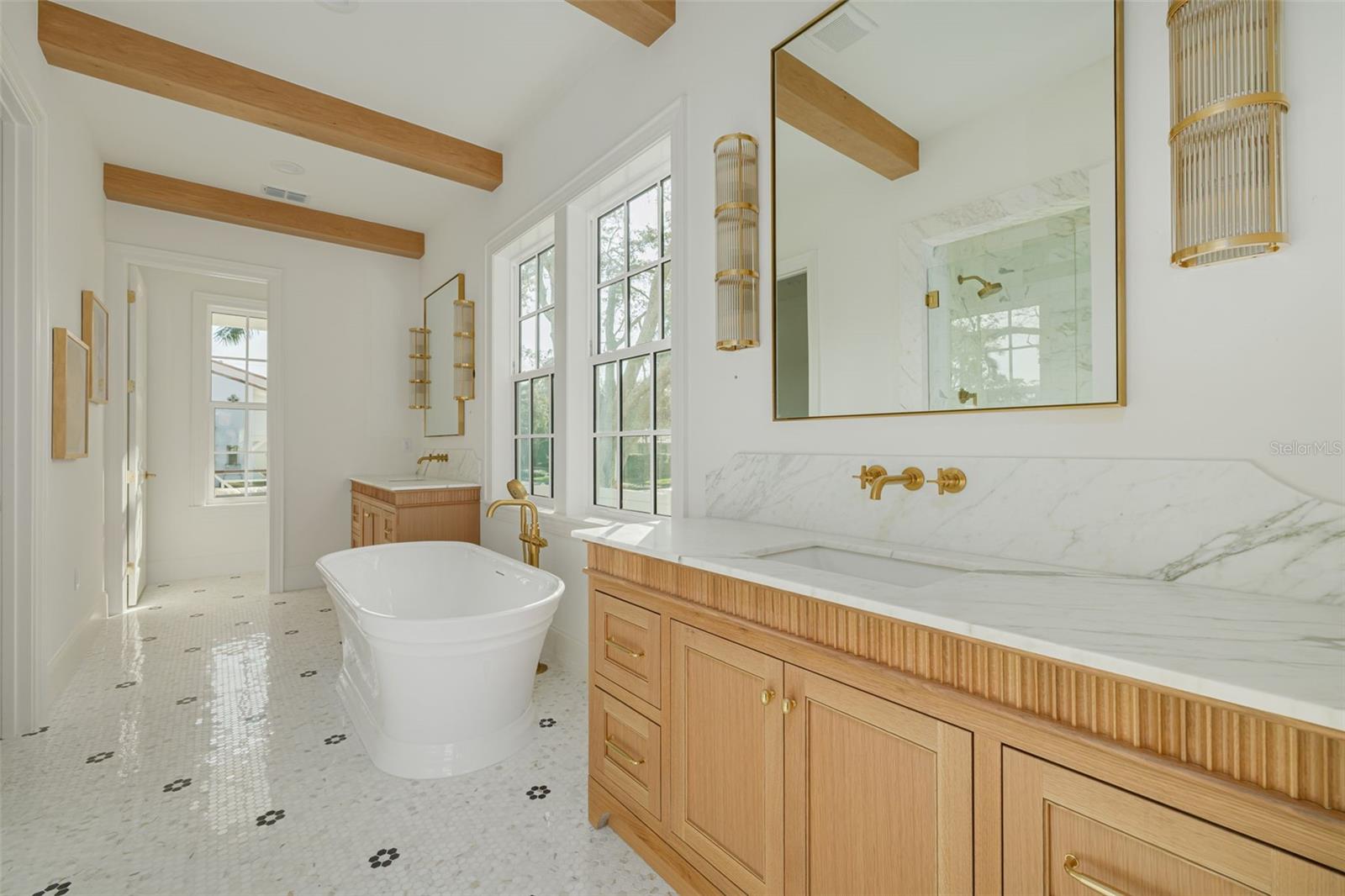 TB8421082 Property Photo