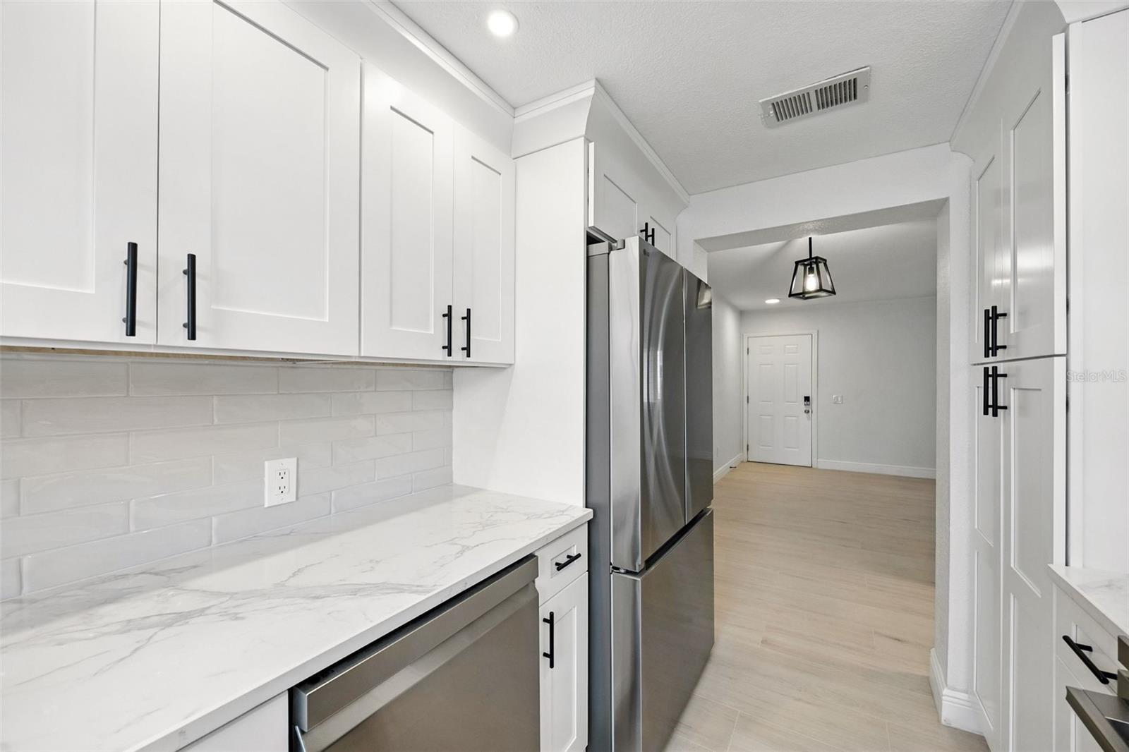 Brand New Renovated Kitchen.