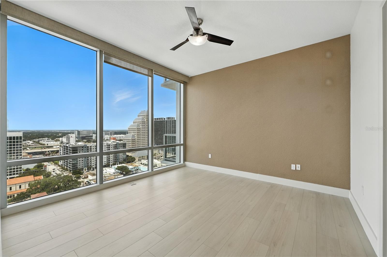 150 E ROBINSON ST #2102, ORLANDO, FL, 32801