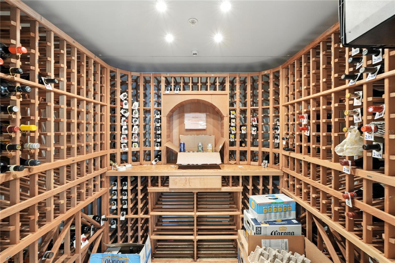 150 E ROBINSON ST #2102, ORLANDO, FL, 32801