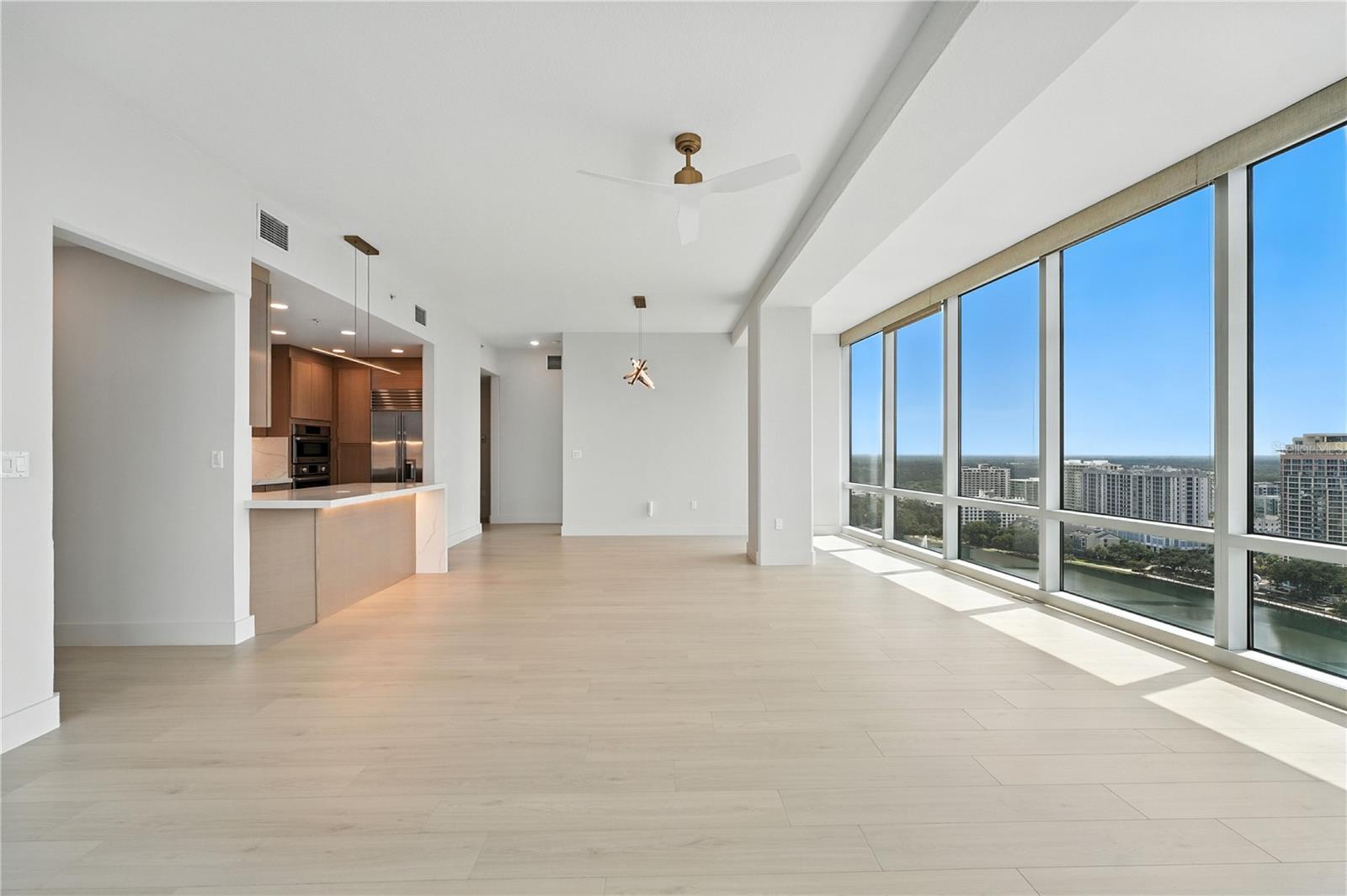 150 E ROBINSON ST #2102, ORLANDO, FL, 32801