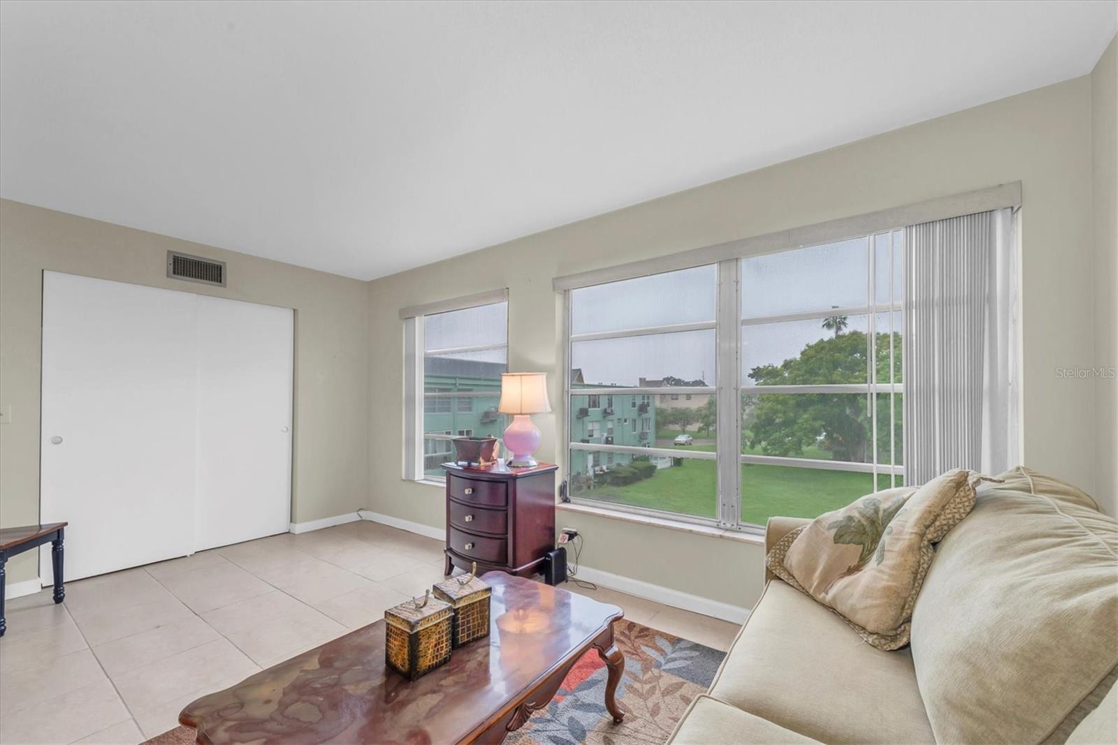 TB8421139 Property Photo