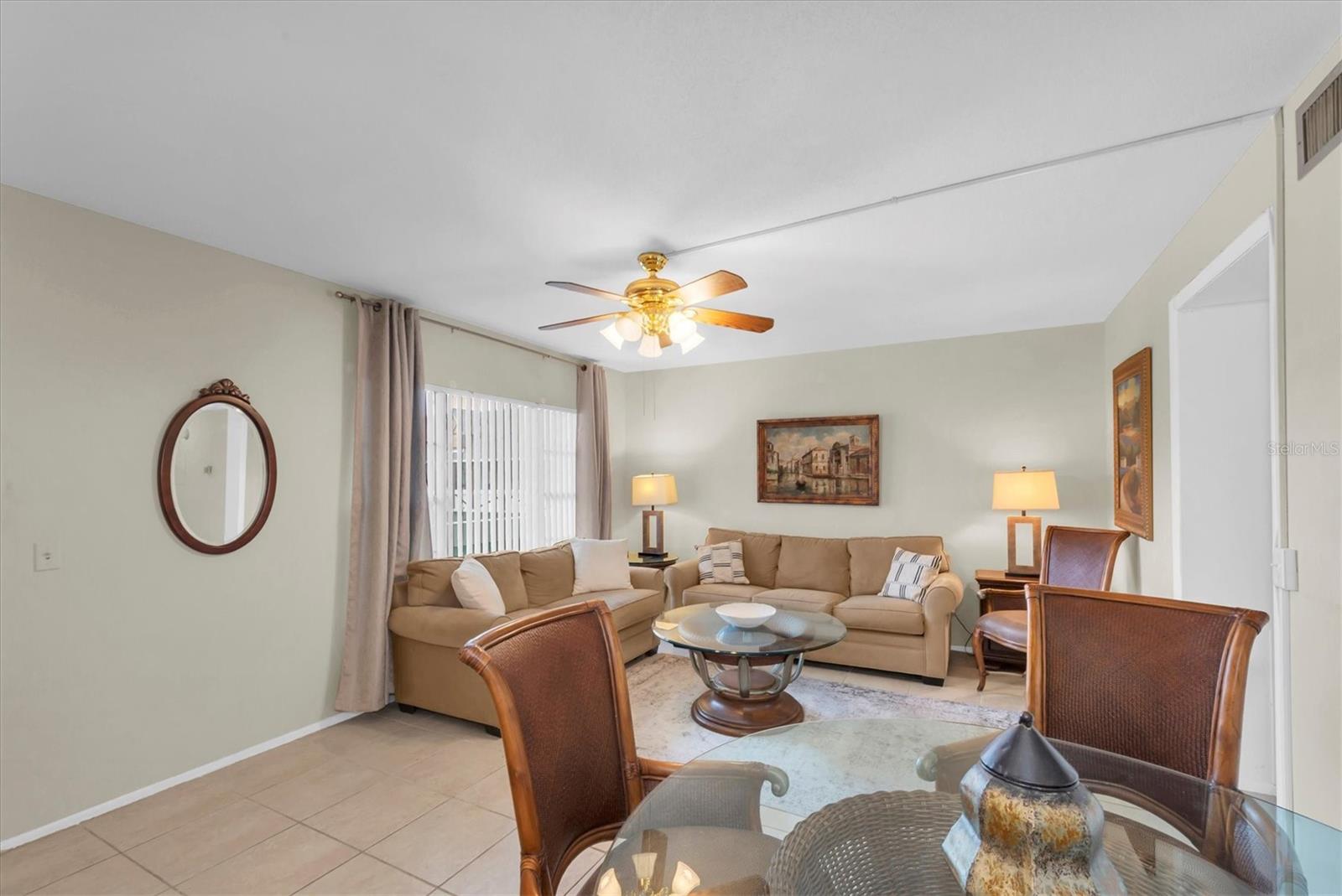 TB8421139 Property Photo