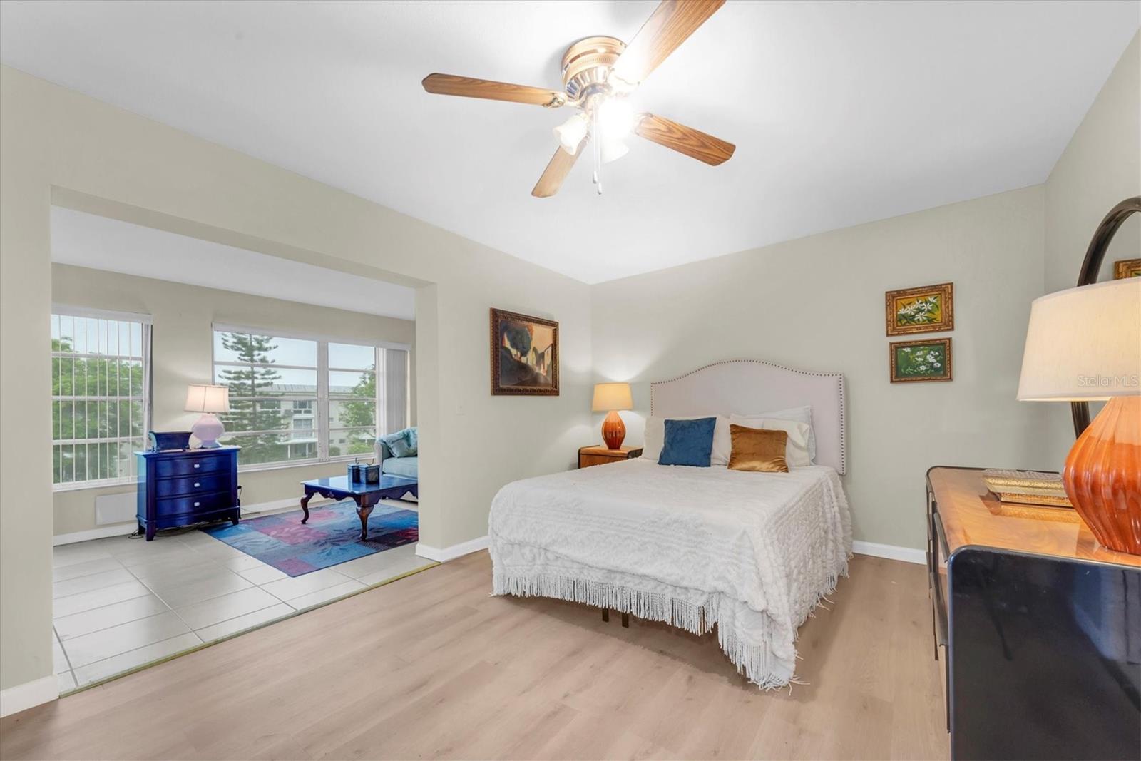 TB8421139 Property Photo