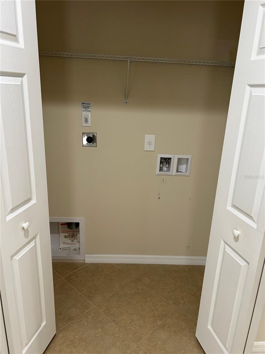 8511 OAKSHADE CIR #101, FORT MYERS, FL, 33919