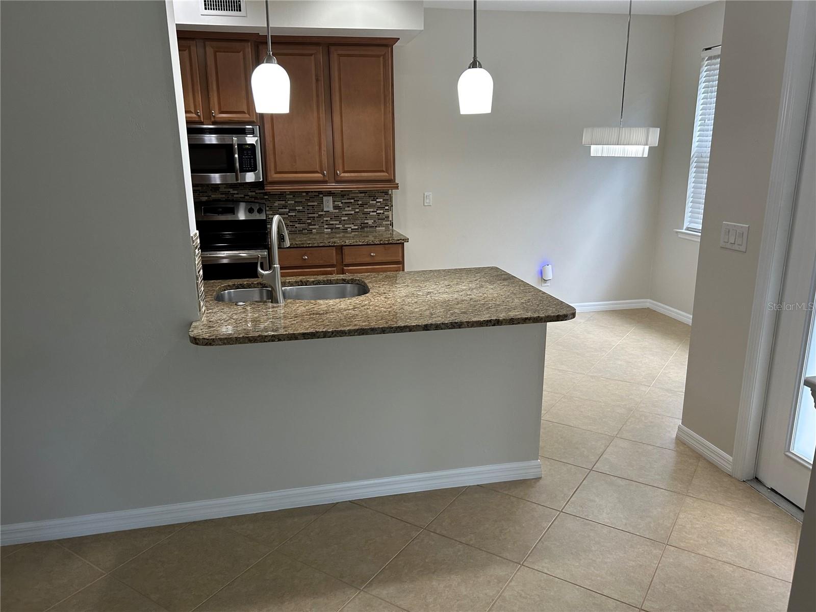 8511 OAKSHADE CIR #101, FORT MYERS, FL, 33919