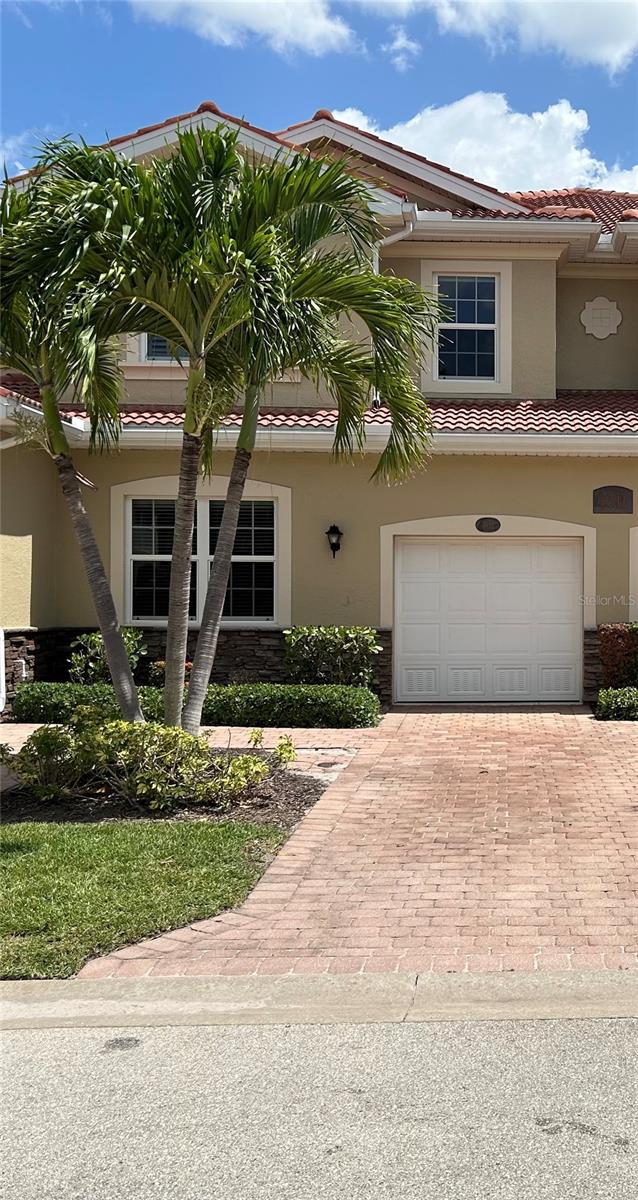 8511 OAKSHADE CIR #101, FORT MYERS, FL, 33919