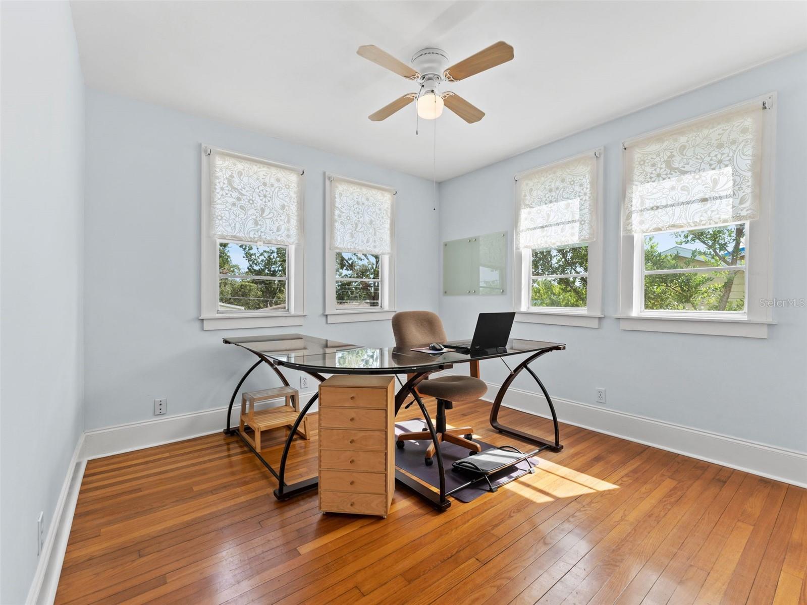 2559 36TH AVE N, ST PETERSBURG, FL, 33713