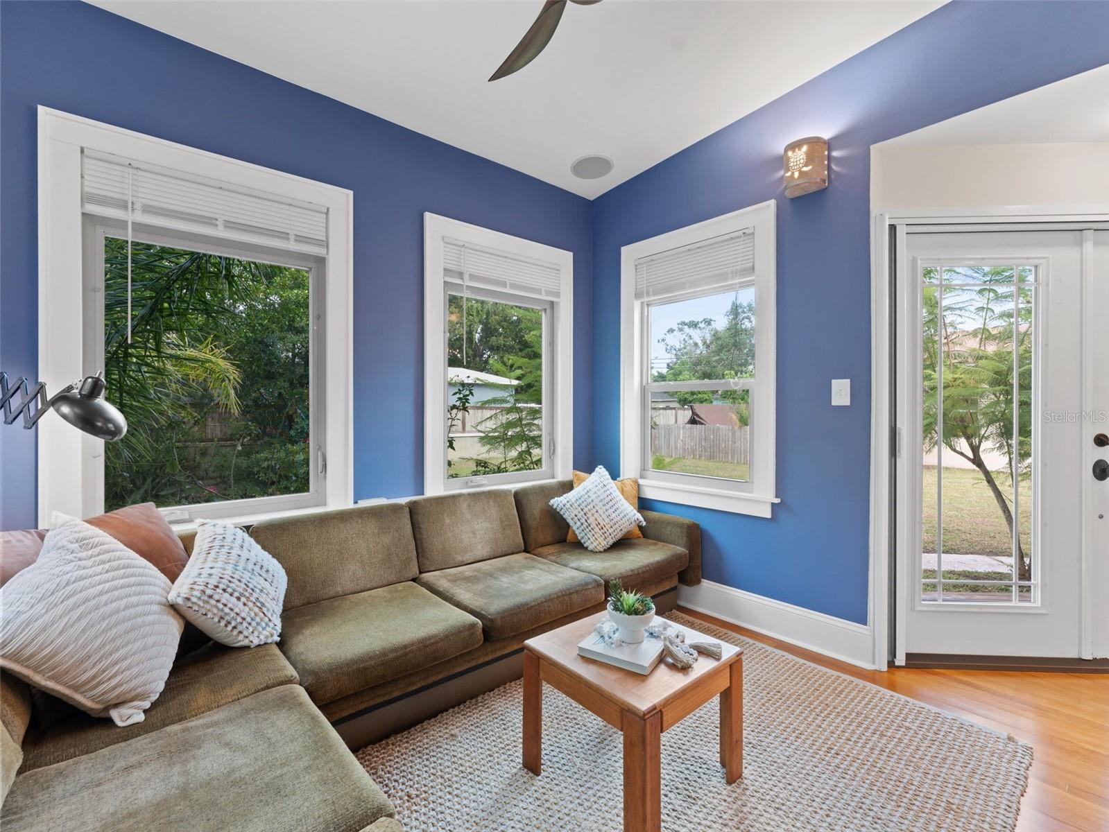 2559 36TH AVE N, ST PETERSBURG, FL, 33713