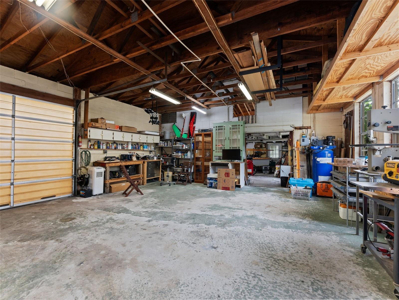 2559 36TH AVE N, ST PETERSBURG, FL, 33713