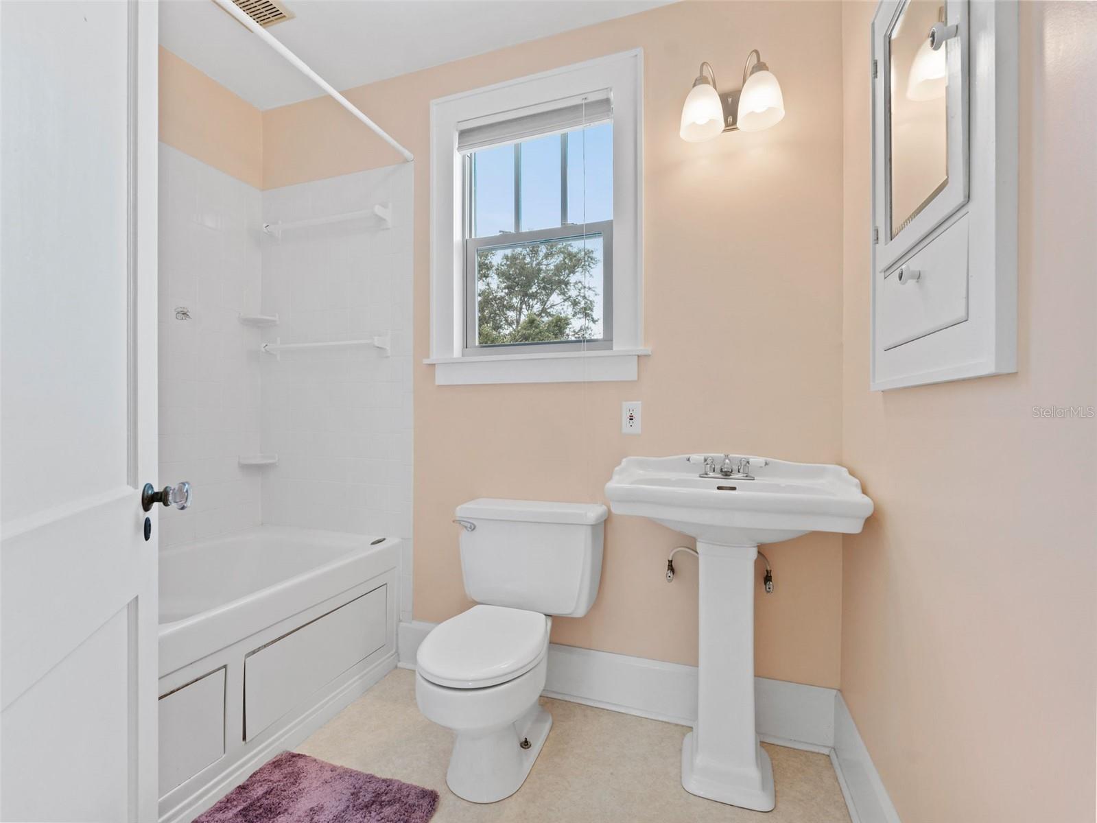 2559 36TH AVE N, ST PETERSBURG, FL, 33713