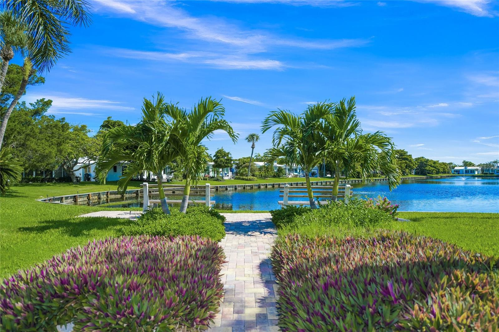 676 EL CENTRO, LONGBOAT KEY, FL, 34228