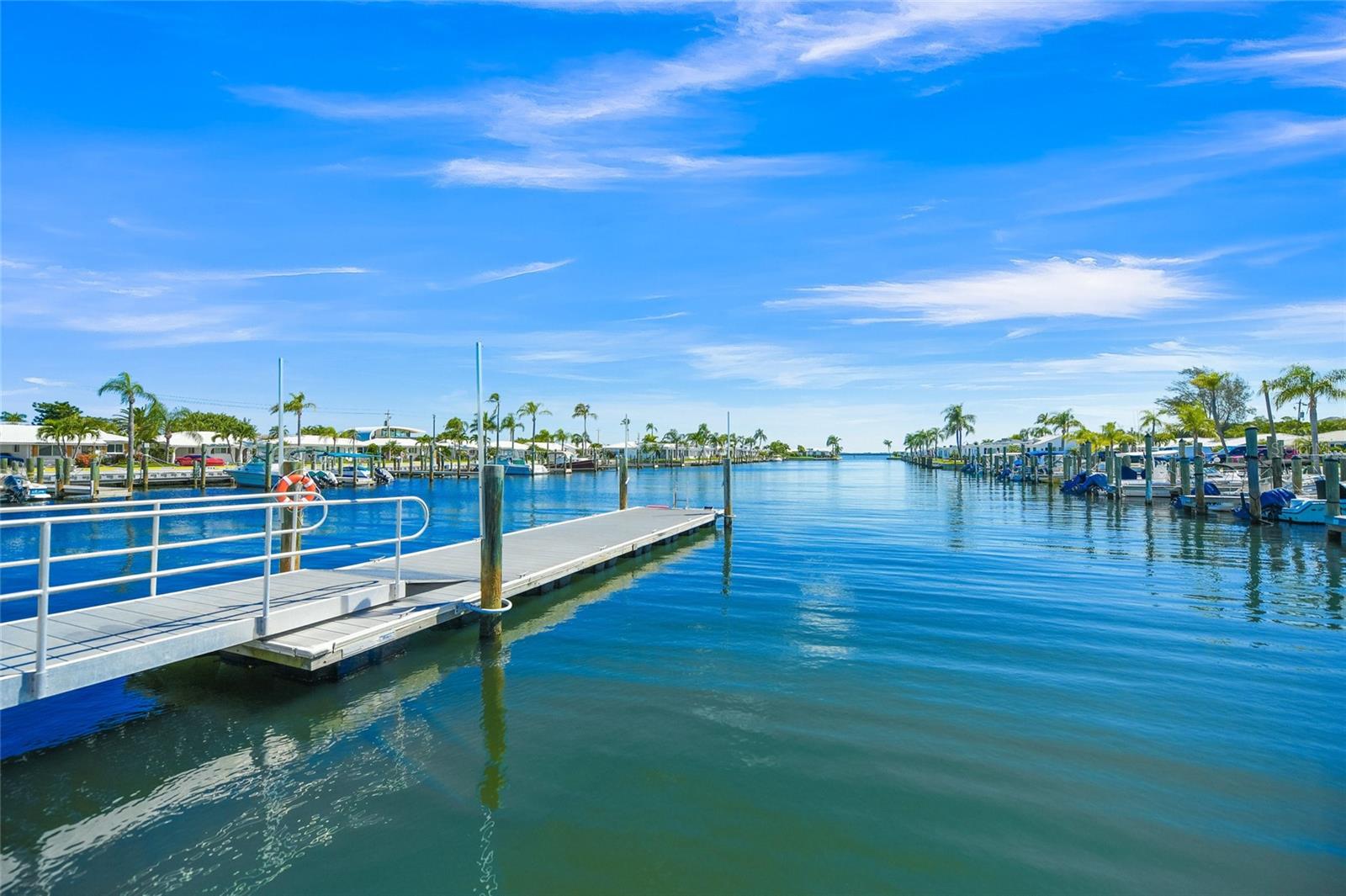 676 EL CENTRO, LONGBOAT KEY, FL, 34228