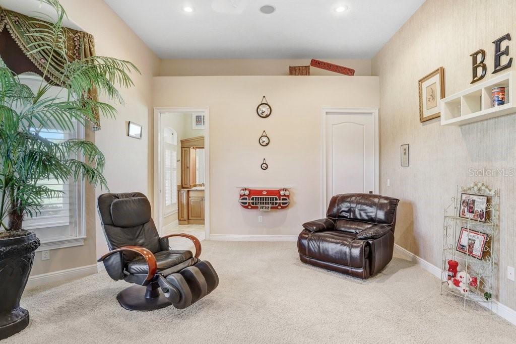 TB8421161 Property Photo