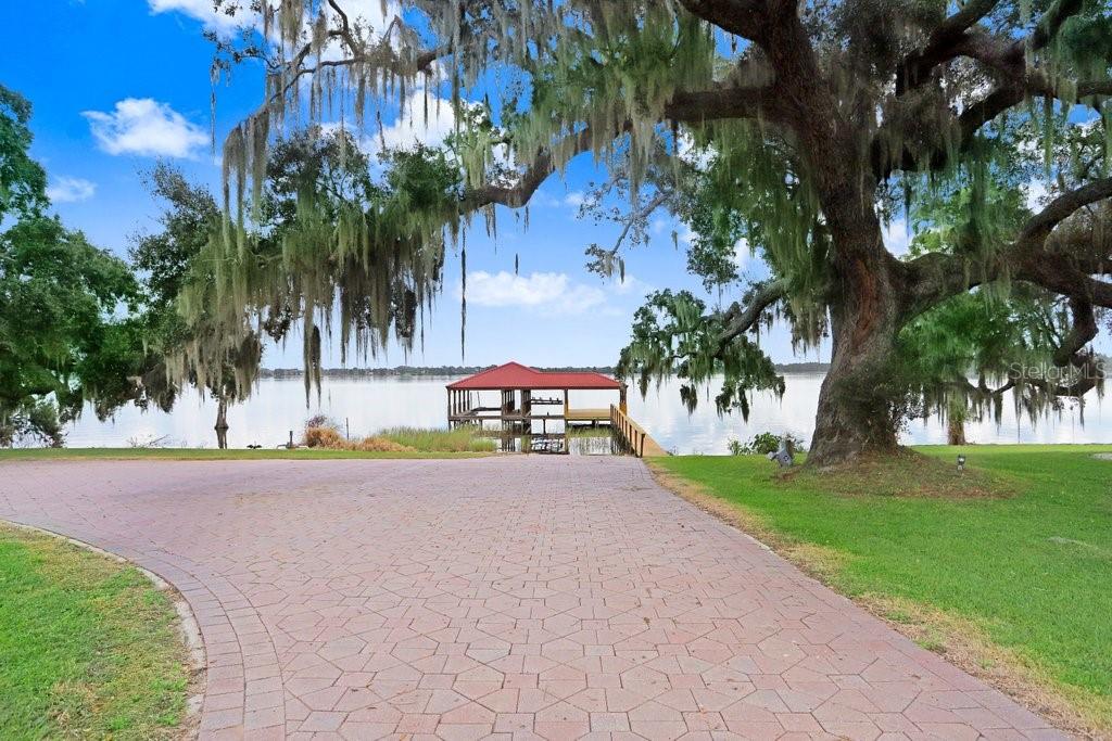 TB8421161 Property Photo