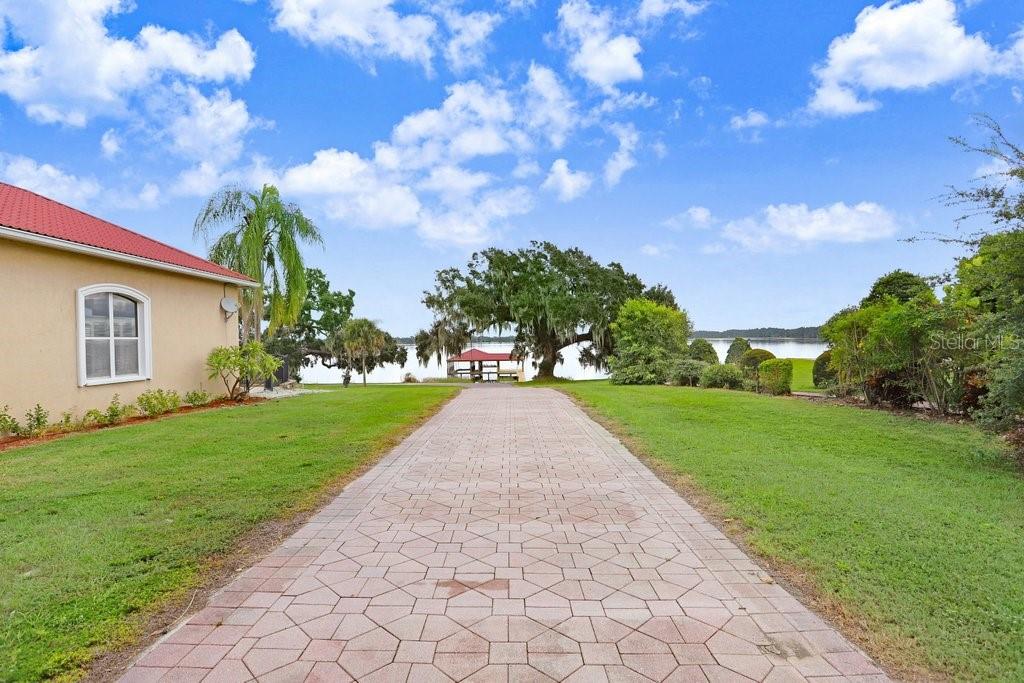 TB8421161 Property Photo