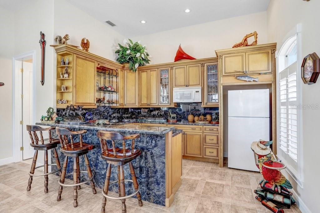 TB8421161 Property Photo